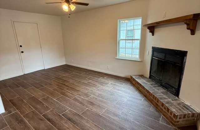 3 bed, 1 bath House. Gallery 3
