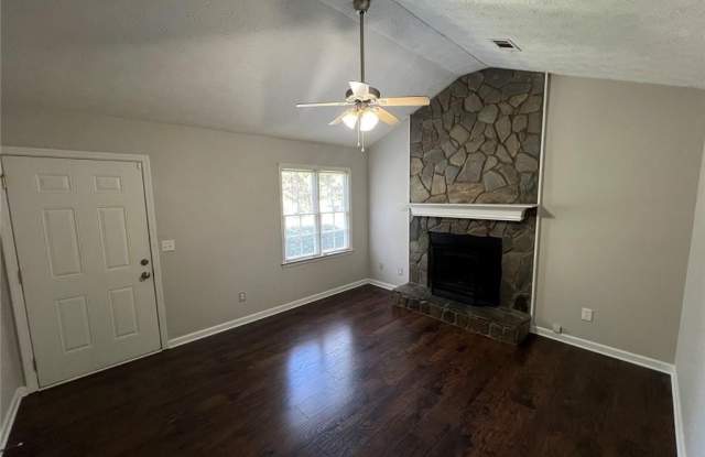 2735 Fairlane Drive Gallery 2