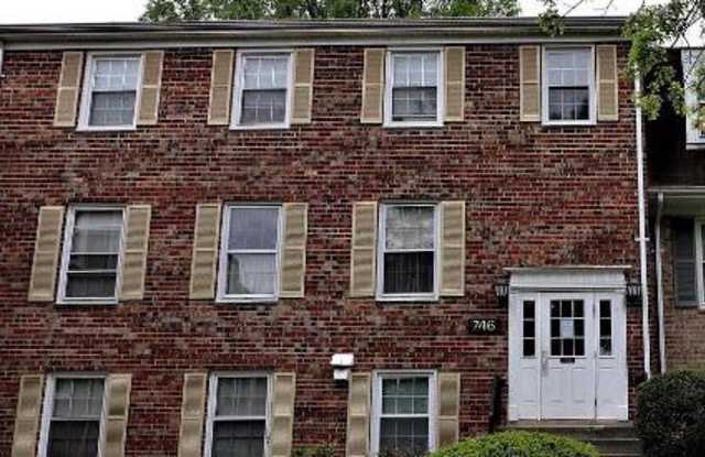 746 QUINCE ORCHARD BOULEVARD - 746 Quince Orchard Boulevard, Gaithersburg, MD 20878