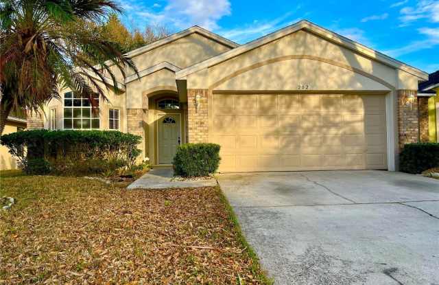 202 WOODBURY PINES CIRCLE photos photos