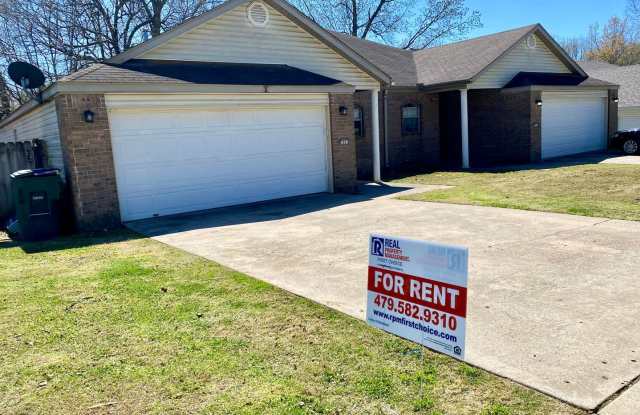 There Bedroom Rent in West Fayetteville! Lawn Care Included!! - 2993 West Marigold Drive, Fayetteville, AR 72704
