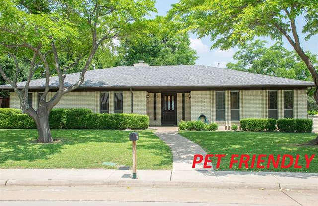 601 Glenhill Lane - 601 Glenhill Lane, Lewisville, TX 75077