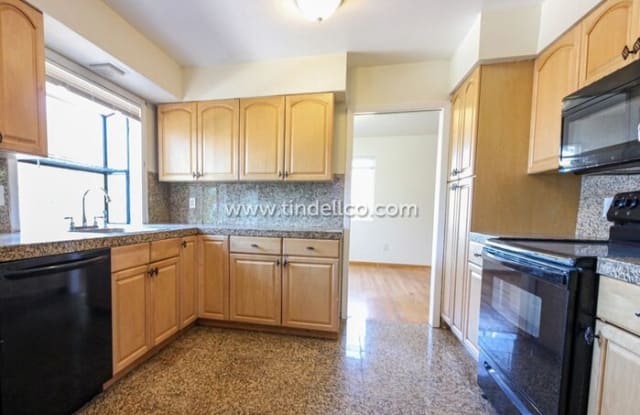 890 Northwest Riverview Avenue - 890 Northwest Riverview Avenue, Gresham, OR 97030