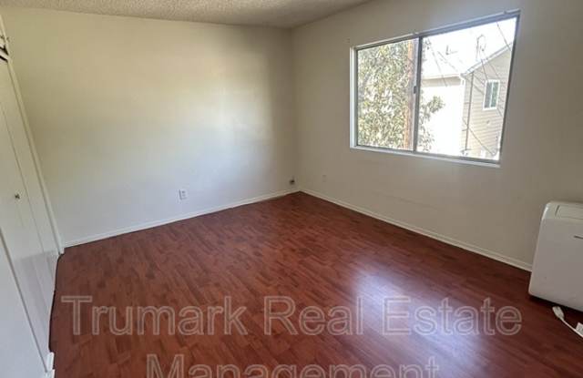 5647 Cartwright Ave Gallery 2