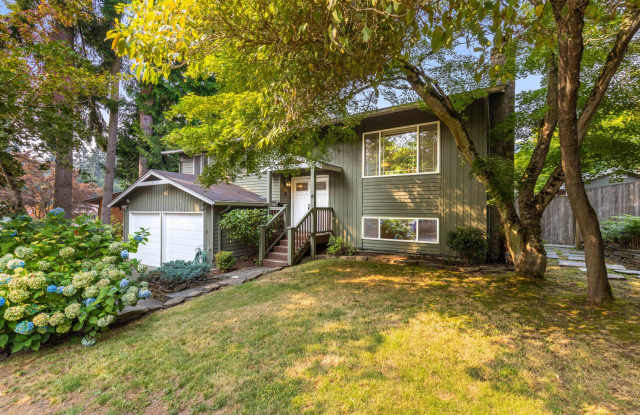 Finn Hill Home with Large Entertaining Patio & Backyard Gallery 1