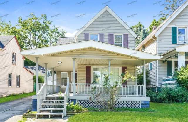 7905 Berry Avenue photos photos