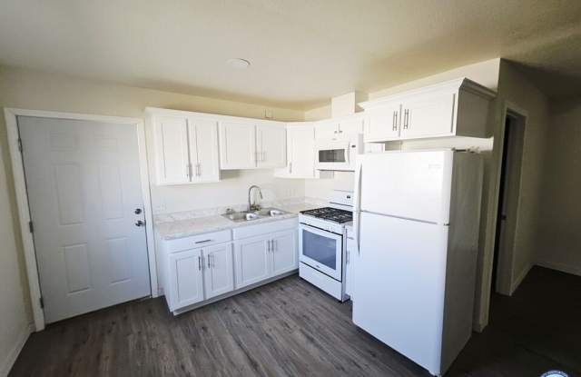 809 Rose Ave photos photos
