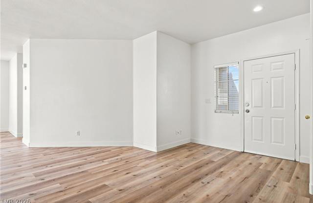 6651 MAJESTIC PEARL Place Gallery 4
