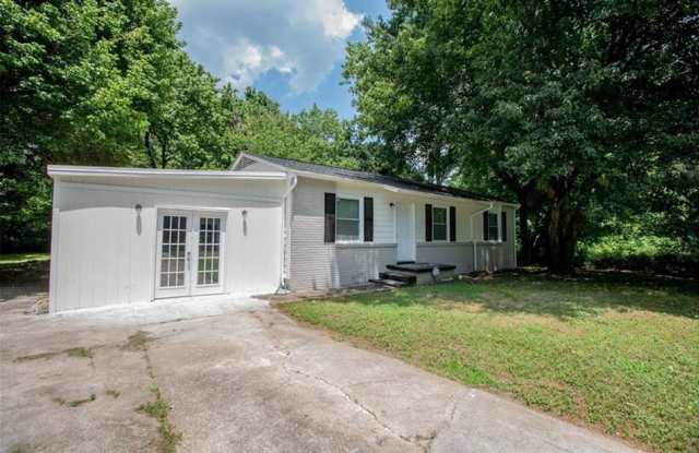 1024 Natham Dr Se - 1024 Natham Drive Southeast, Atlanta, GA 30315