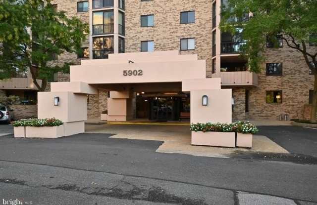 5904 MOUNT EAGLE Drive Gallery 3