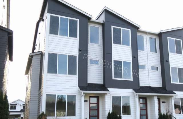 BEAUTIFUL NEWER CONSTRUCTION 4 BD HOME W/2 CAR GARAGE, W/D IN UNIT, AND MORE! photos photos