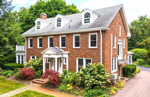 1015 Olivia Avenue photos photos