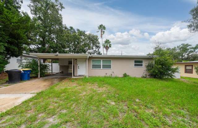 Updated 3-Bedroom in Clearwater. Minutes from Clearwater Beach! photos photos