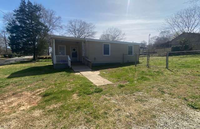 2 Bed, 1 Bath Home in Taylors is Available - 9 Williams Street, Greenville County, SC 29687