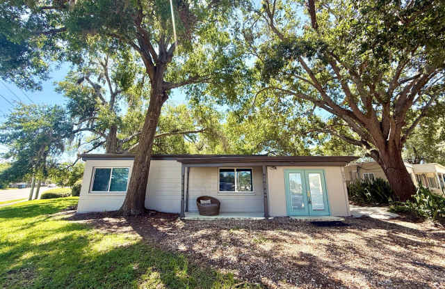 ADORABLE 2 BED WINTER PARK RENTAL HOME photos photos