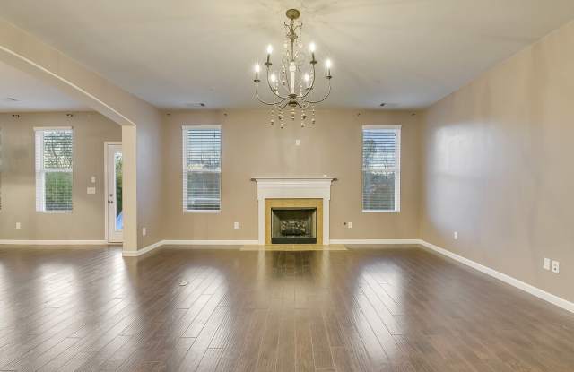 2107 Oaksprings Pl Gallery 2