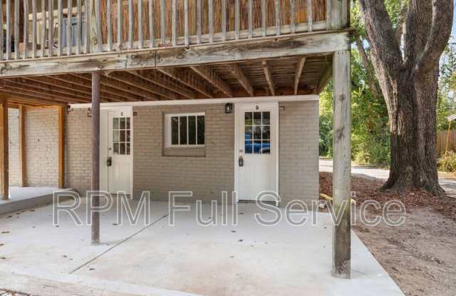 325 54th Avenue N - Unit D Gallery 3
