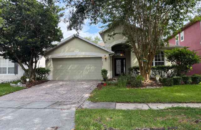 4 beds 2 baths single family house photos photos