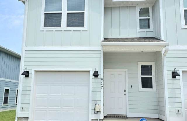 3-Bedroom End Unit Townhome photos photos