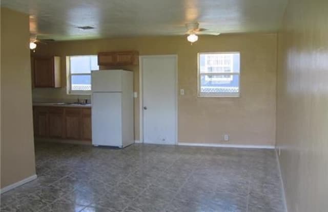 2840 NW 15 CT, unit 1 - 2840 NW 15th Ct, Roosevelt Gardens, FL 33311