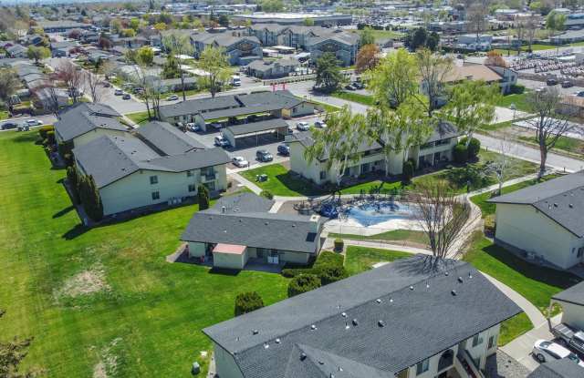 Pepper Tree Village Apartments Gallery 2