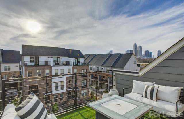 11015 Stetler Street photos photos