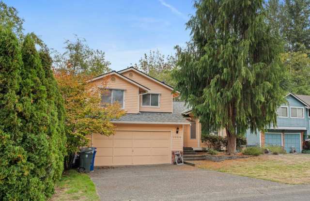 15016 87th Ave NE - 15016 87th Avenue Northeast, Kenmore, WA 98028