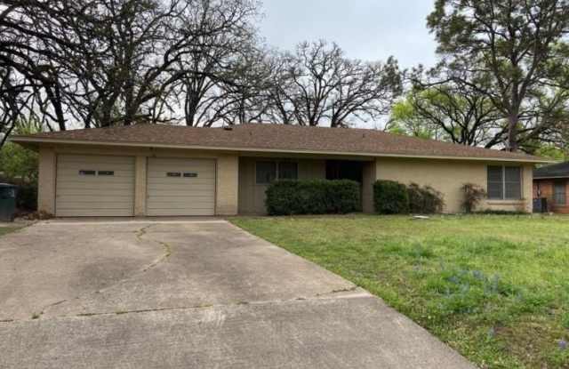 315 Tee Drive photos photos