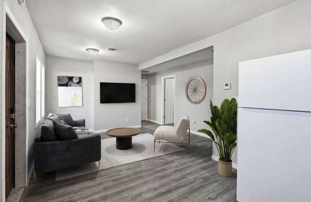 Beautiful completely renovated 2 bed 1 bath townhouse for rent! photos photos