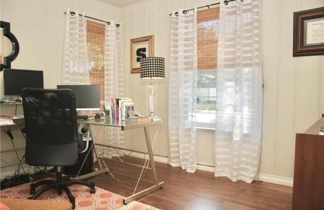 10319 Newcombe Drive Gallery 4