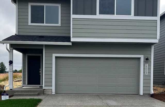 Newer Home 3bd 2.5bath Avail. Oct. 6th photos photos