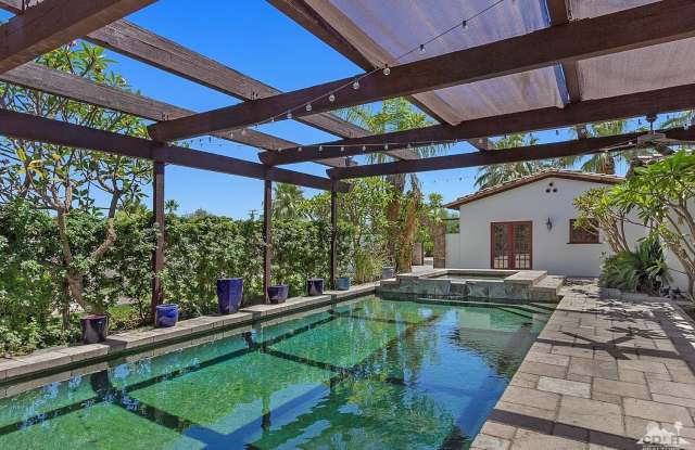 74210 Fairway Drive Gallery 4