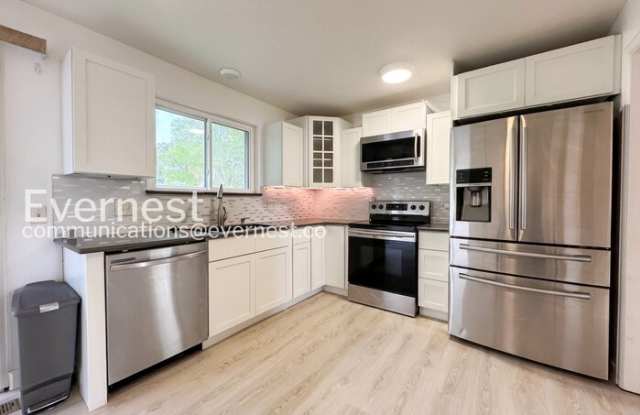 9225 Clermont Drive Gallery 4