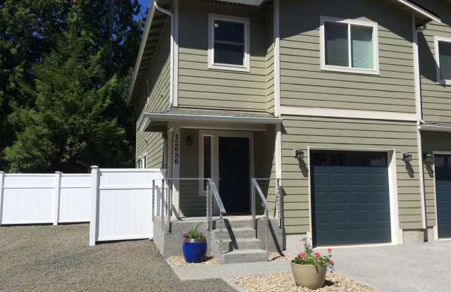 12686 Silverdale Way - 12686 Silverdale Way Northwest, Silverdale, WA 98383