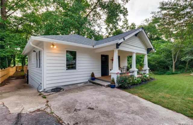 303 Atwood Street SW Gallery 2