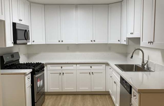 1014 West Huntington Drive photos photos