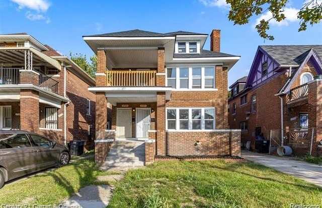 3764 W Euclid Street photos photos