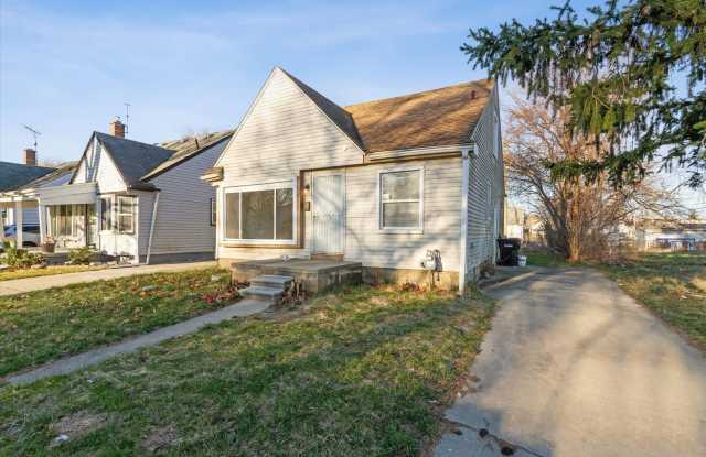 Beautiful 3 Bedroom 1 bath - $1,200 Gallery 3