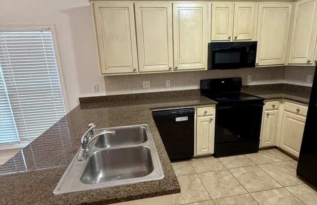 132 Laurelwood Court Gallery 3