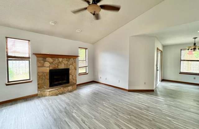 413 Primrose Circle Gallery 2