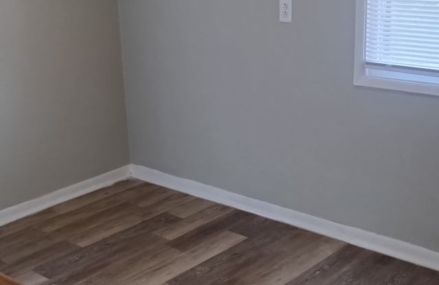 16620 Liberal Street Gallery 3