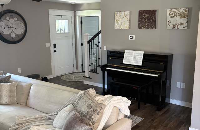605 North Dixie Avenue photos photos