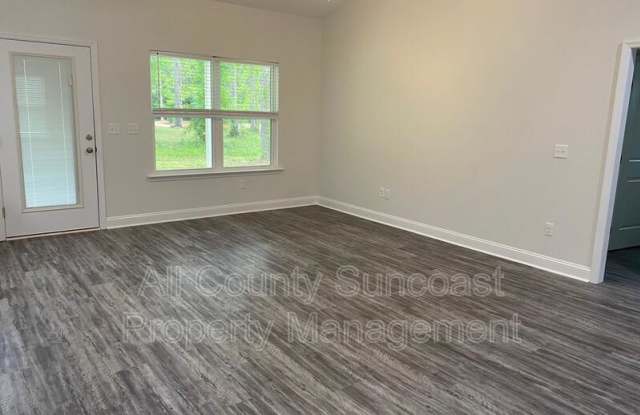 550 Holly Road Gallery 3
