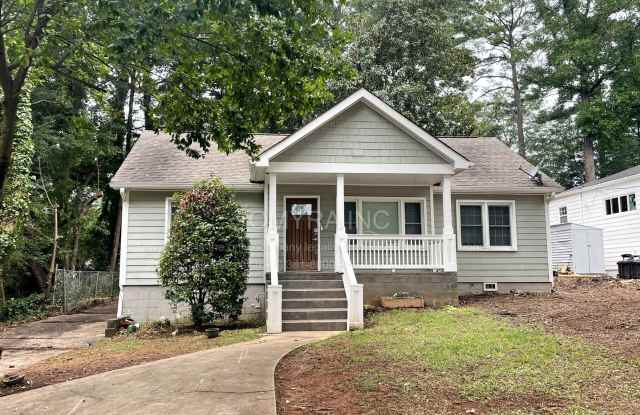 Beautiful Ranch Home With A Large Fully-Fenced Lot in Atlanta! - 1166 Shepherds Lane Northeast, North Druid Hills, GA 30324