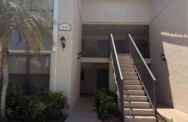 1440 LAKE CRYSTAL Drive Gallery 1