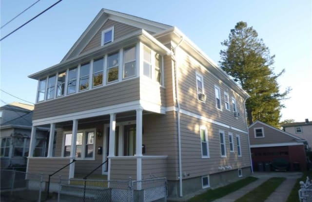194 Oriole Avenue - 194 Oriole Avenue, Pawtucket, RI 02860