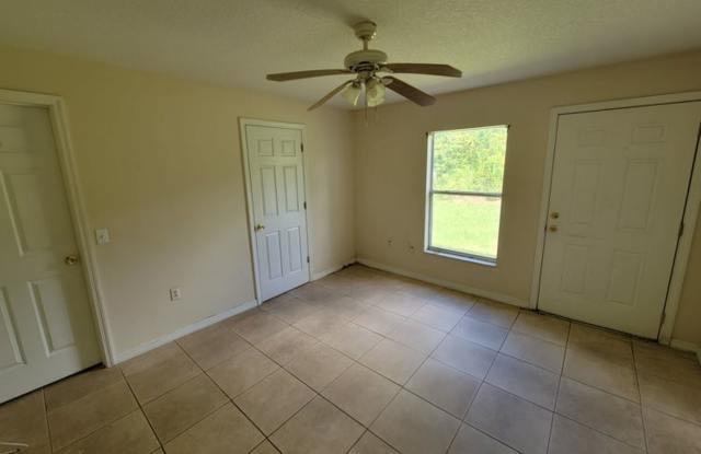 782 Squirrel Ct. #A Gallery 4