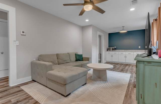 4623 S DORIS Cir S Gallery 4