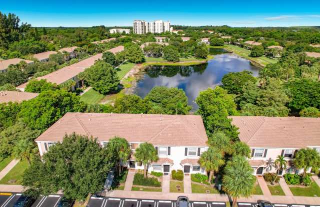 Beautiful 2 bedroom 2.5 bath Townhouse in West Palm Beach Gallery 4