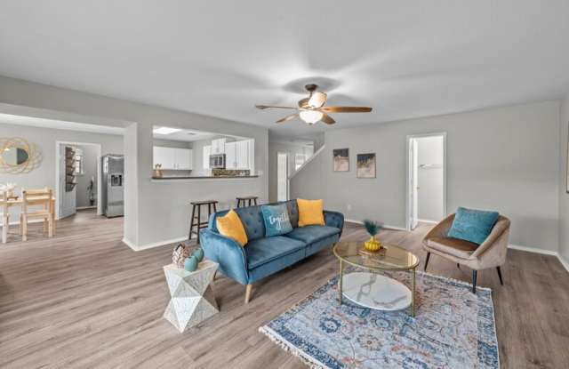 1001 Lincolns Sparrow Cove Gallery 2